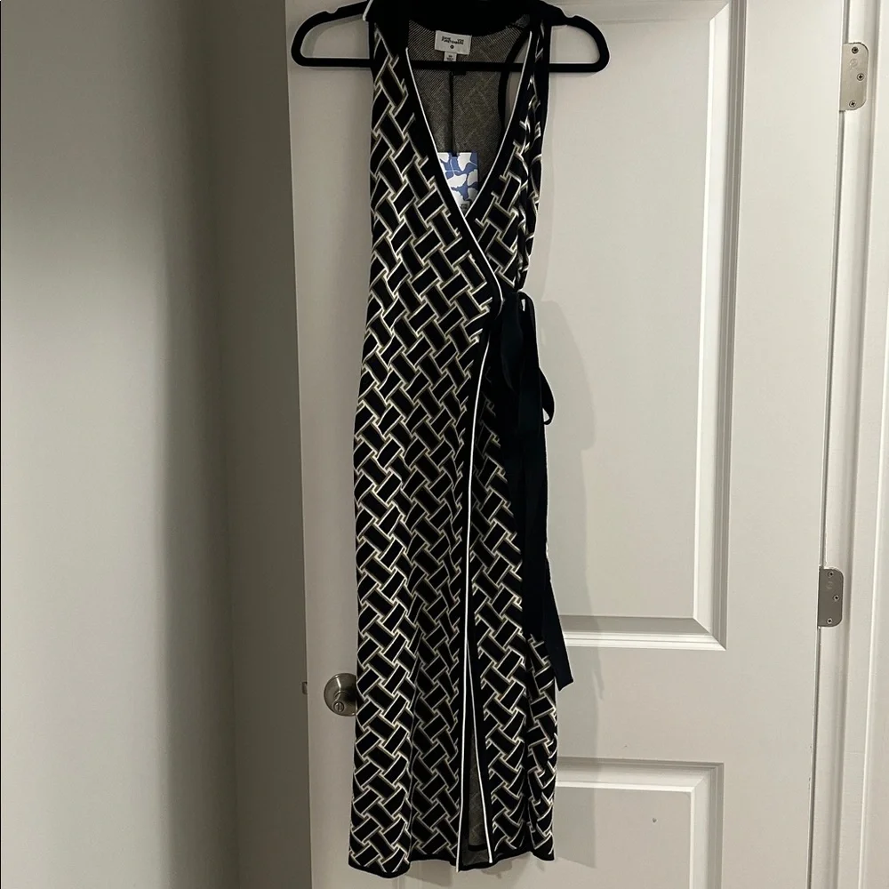 Diane Von Furstenberg X Target Collared Wrap Dress size XS